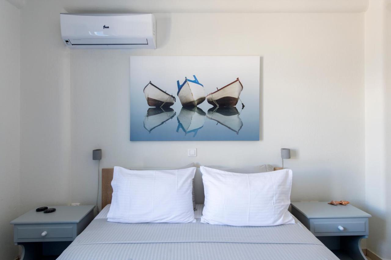 Just Blue With Amazing Sea Views In Piso Livadi Villa Exteriör bild