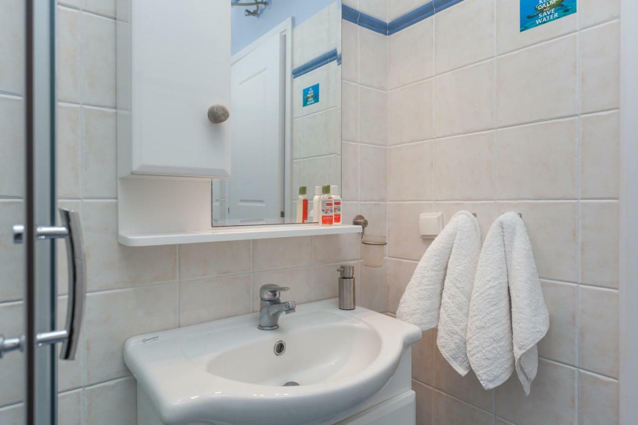 Just Blue With Amazing Sea Views In Piso Livadi Villa Exteriör bild