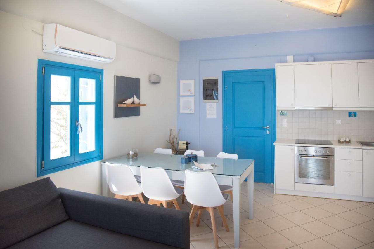Just Blue With Amazing Sea Views In Piso Livadi Villa Exteriör bild